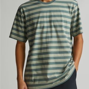 Everlane T-Shirt for man in size L